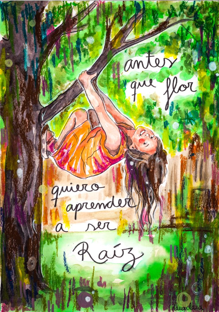 Niña sujetándose a un árbol y riendo
